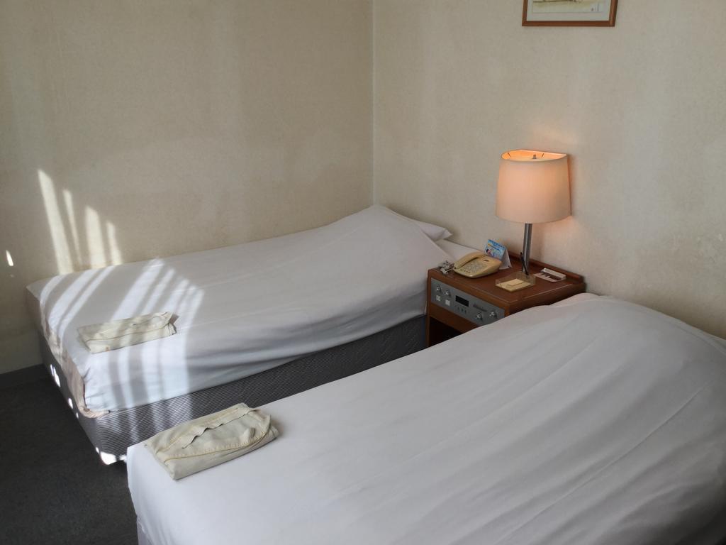 Hotel Peace Land Ishigaki Ishigaki  Exterior photo